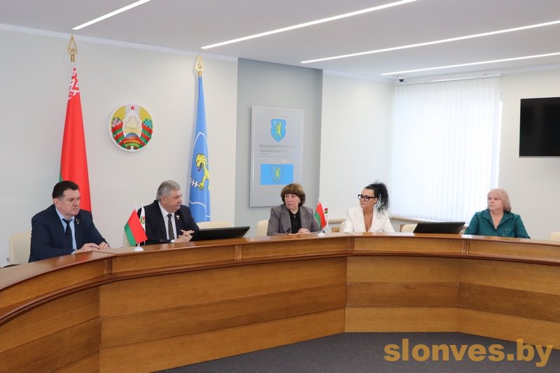 слонімскія чыноўнікі